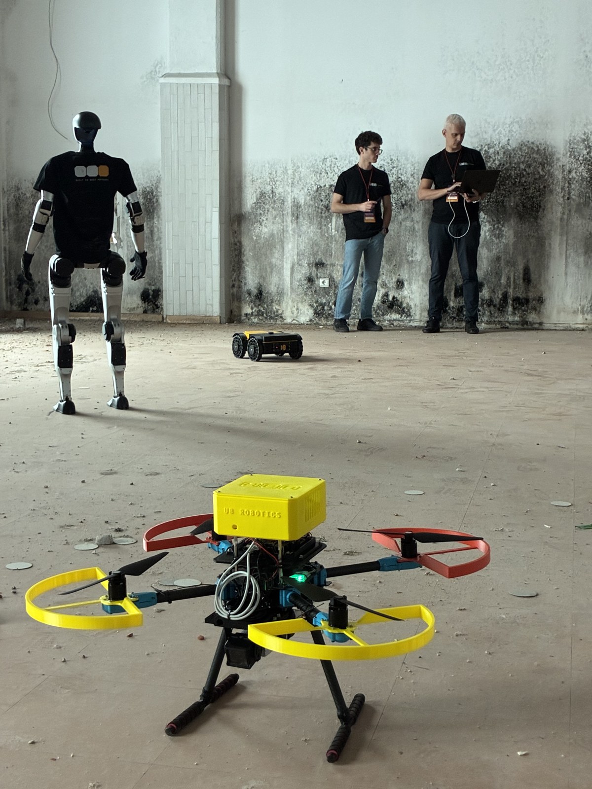 Testing the fleet in Leiria, drone up front
